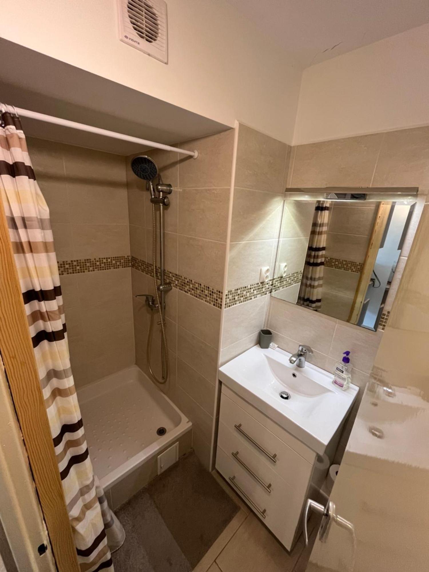 Silver Beach Retreat Сиофок Екстериор снимка