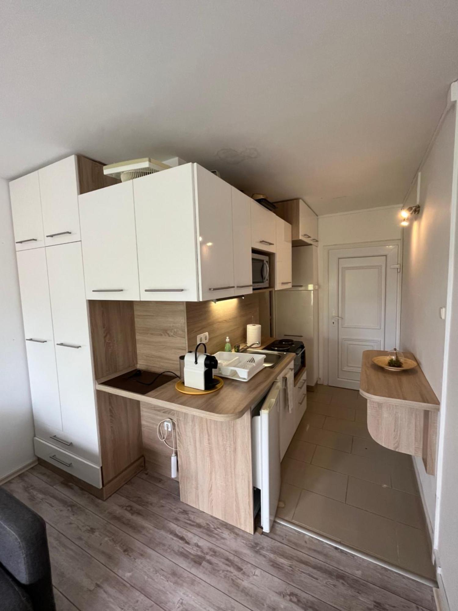 Silver Beach Retreat Сиофок Екстериор снимка